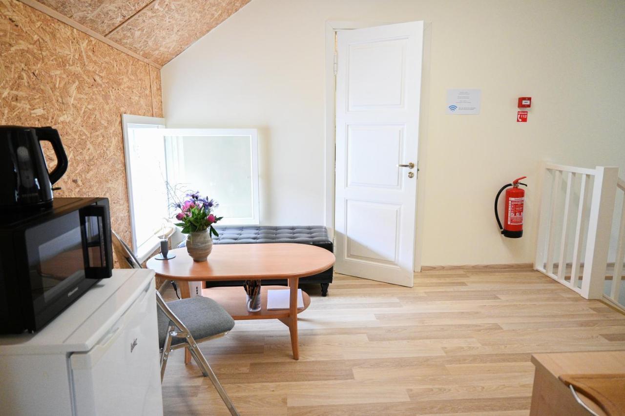 Haapsalu Kunstikooli Hostel Dış mekan fotoğraf